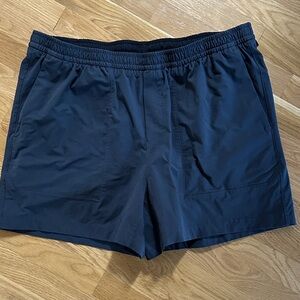 Lululemon Black shorts XXL